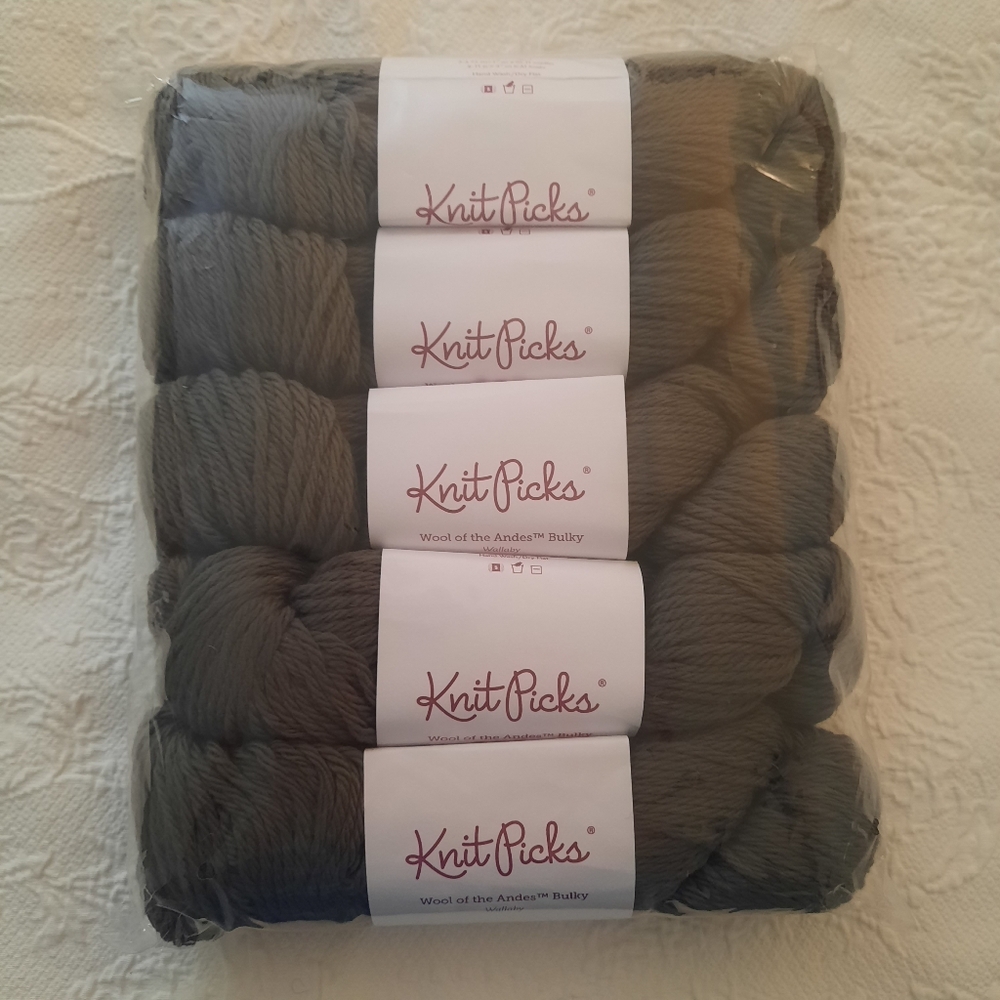 LOT of 5 Skeins of KNIT PICKS Wool of the Andes BULKY Wool Color "WALLABY"
